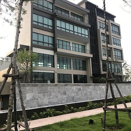 The Residence Thepkanjana Ban Khlong Krathum Baen Экстерьер фото
