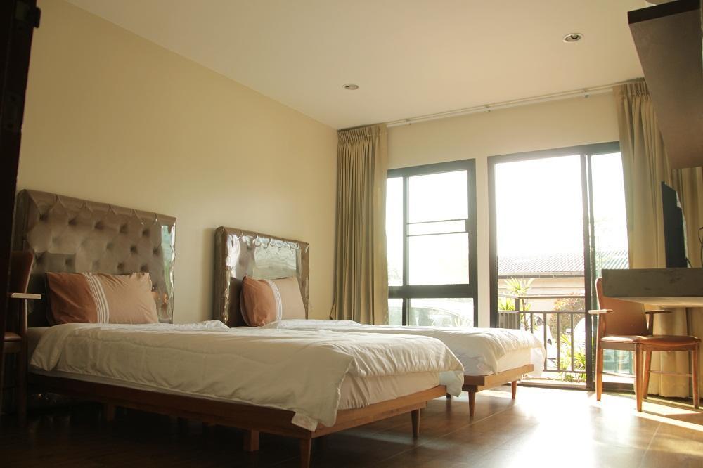 The Residence Thepkanjana Ban Khlong Krathum Baen Экстерьер фото