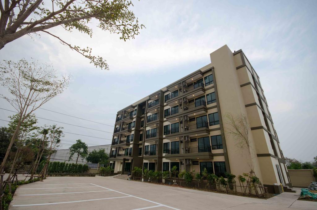 The Residence Thepkanjana Ban Khlong Krathum Baen Экстерьер фото