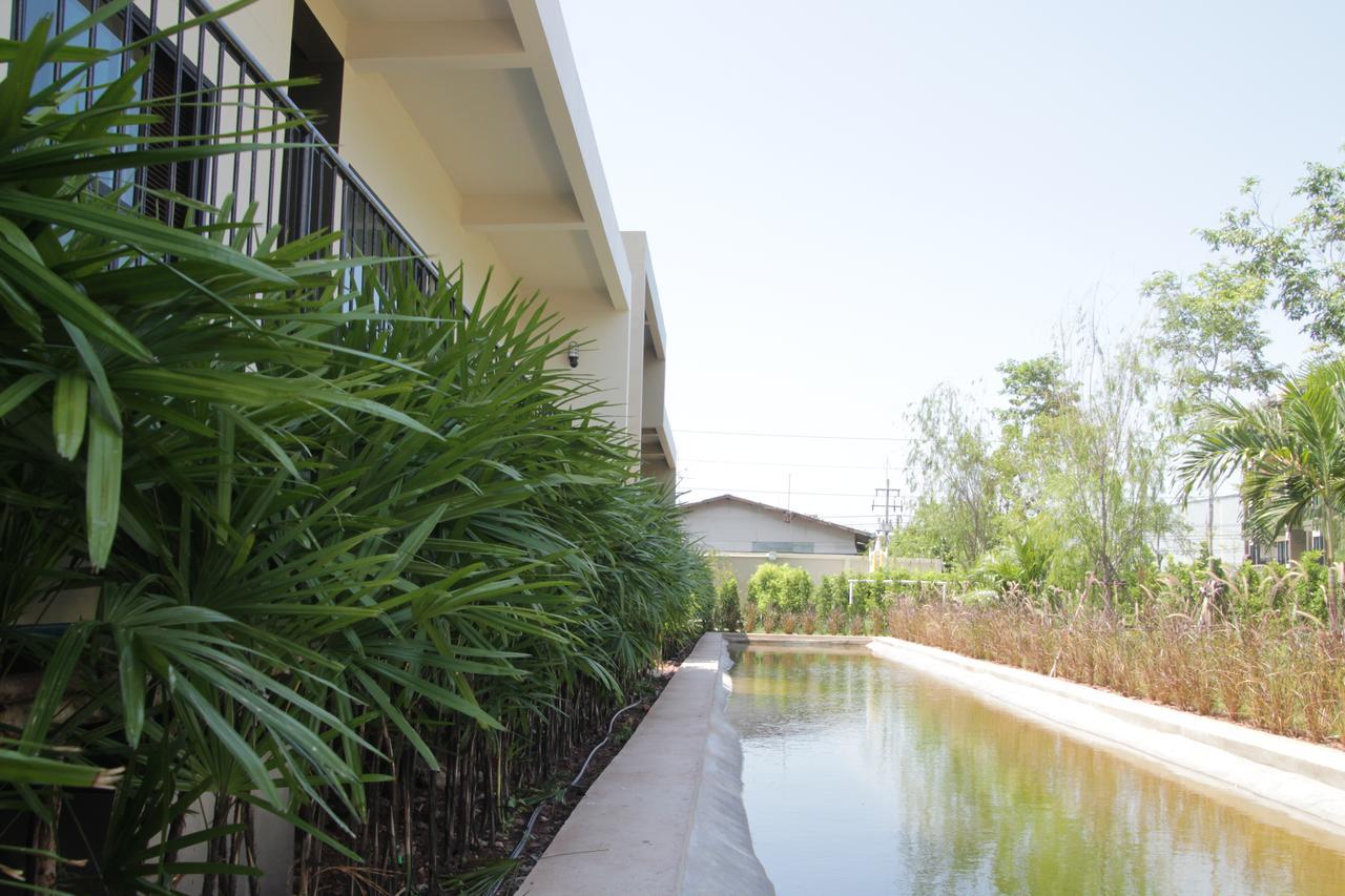 The Residence Thepkanjana Ban Khlong Krathum Baen Экстерьер фото