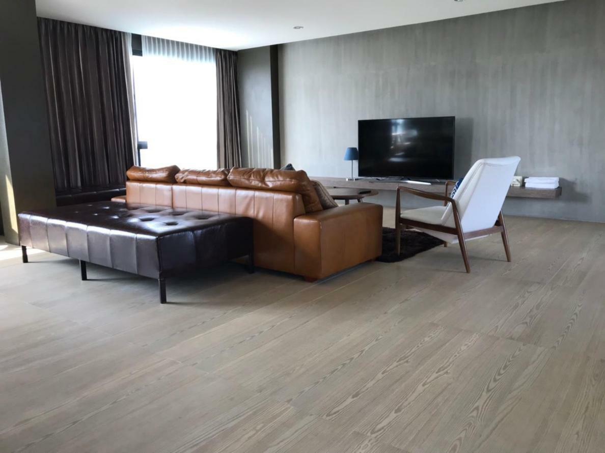 The Residence Thepkanjana Ban Khlong Krathum Baen Экстерьер фото