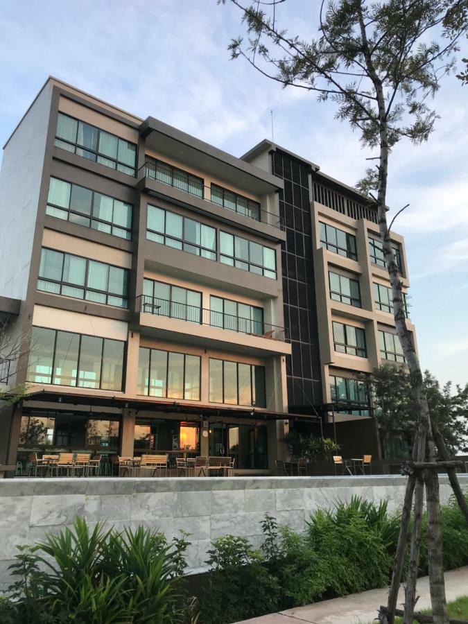 The Residence Thepkanjana Ban Khlong Krathum Baen Экстерьер фото